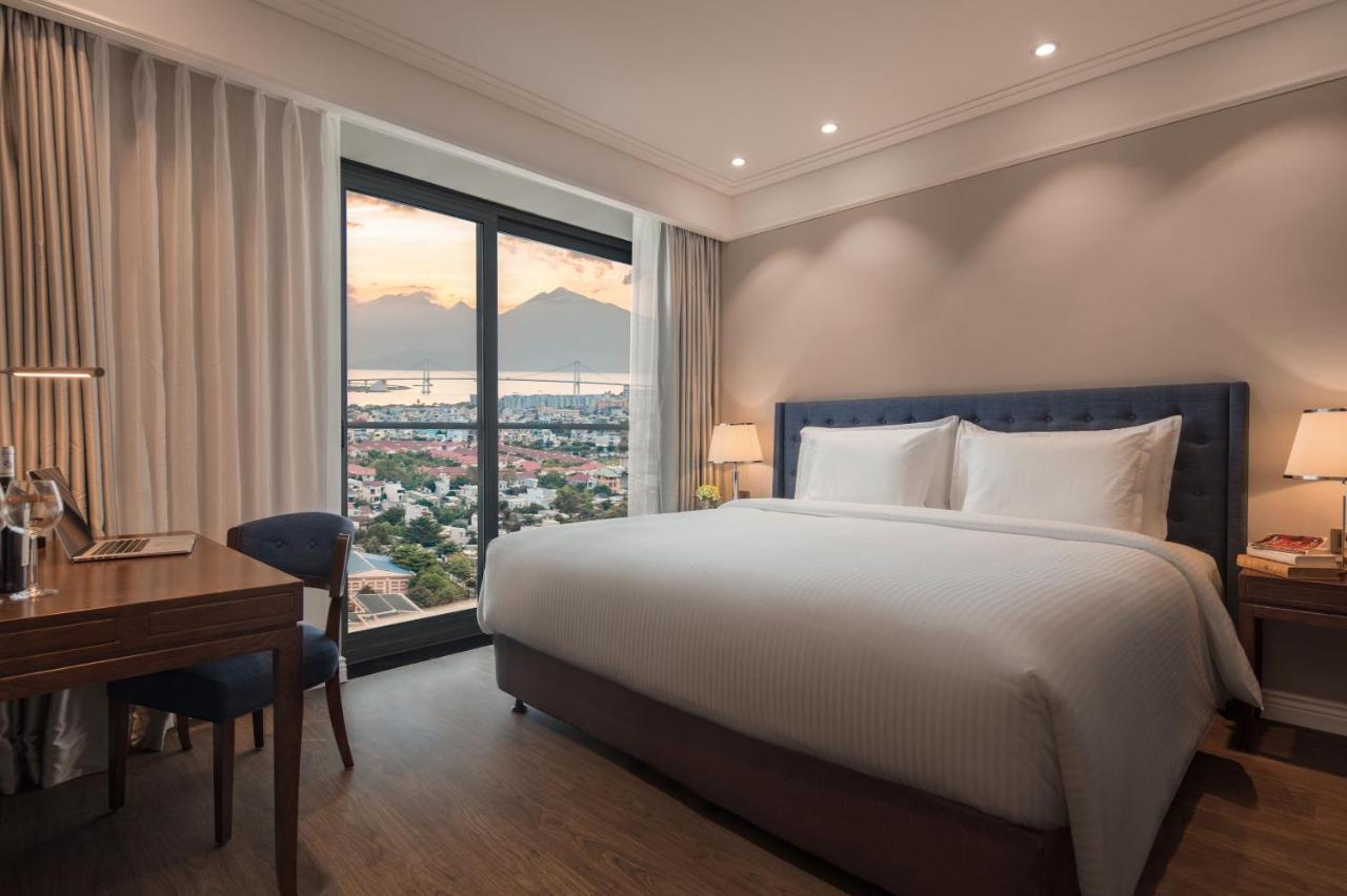 Luxury Beach Condo 5-Star, Rooftop Pool Дананг Экстерьер фото