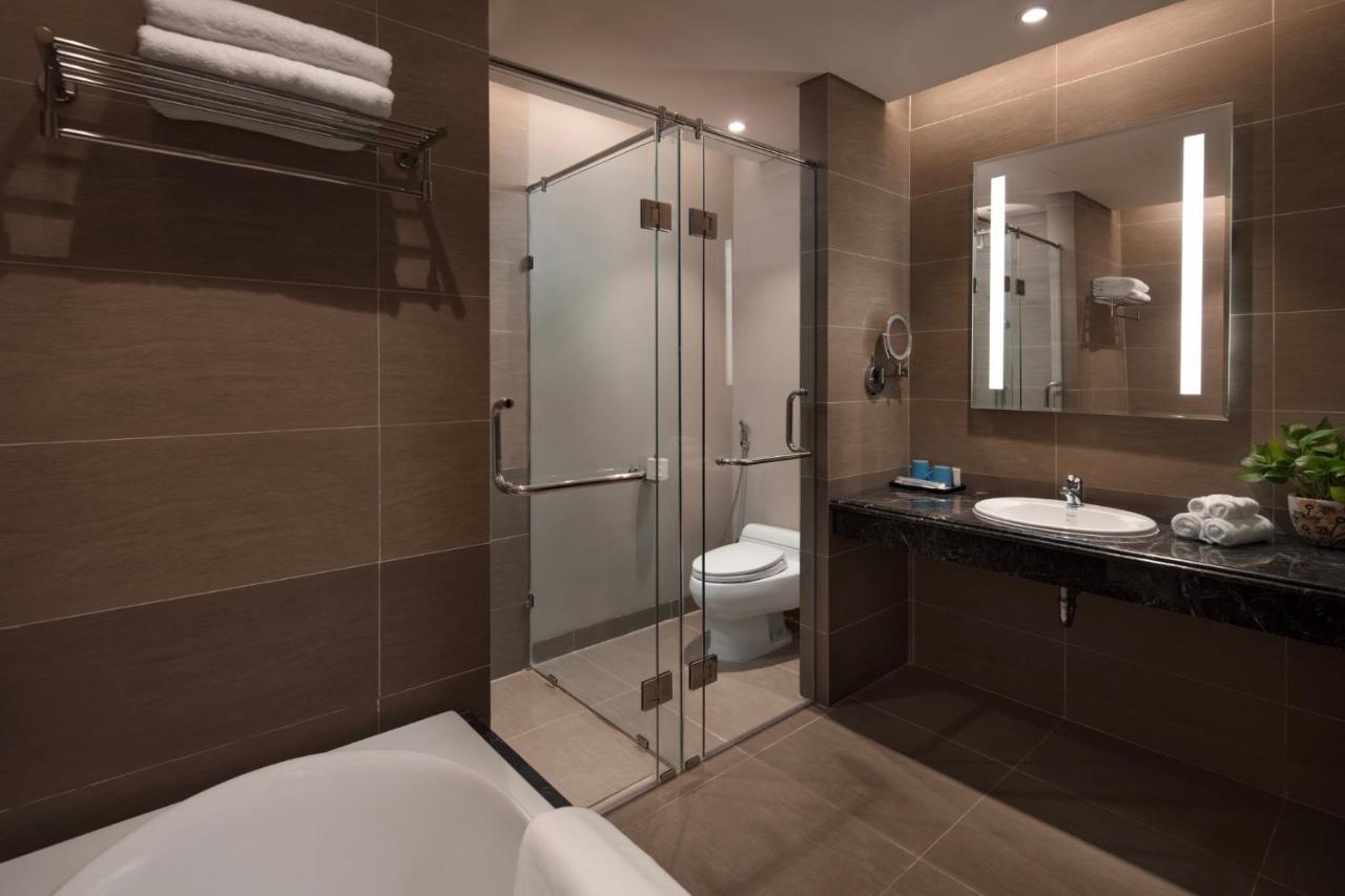 Luxury Beach Condo 5-Star, Rooftop Pool Дананг Экстерьер фото