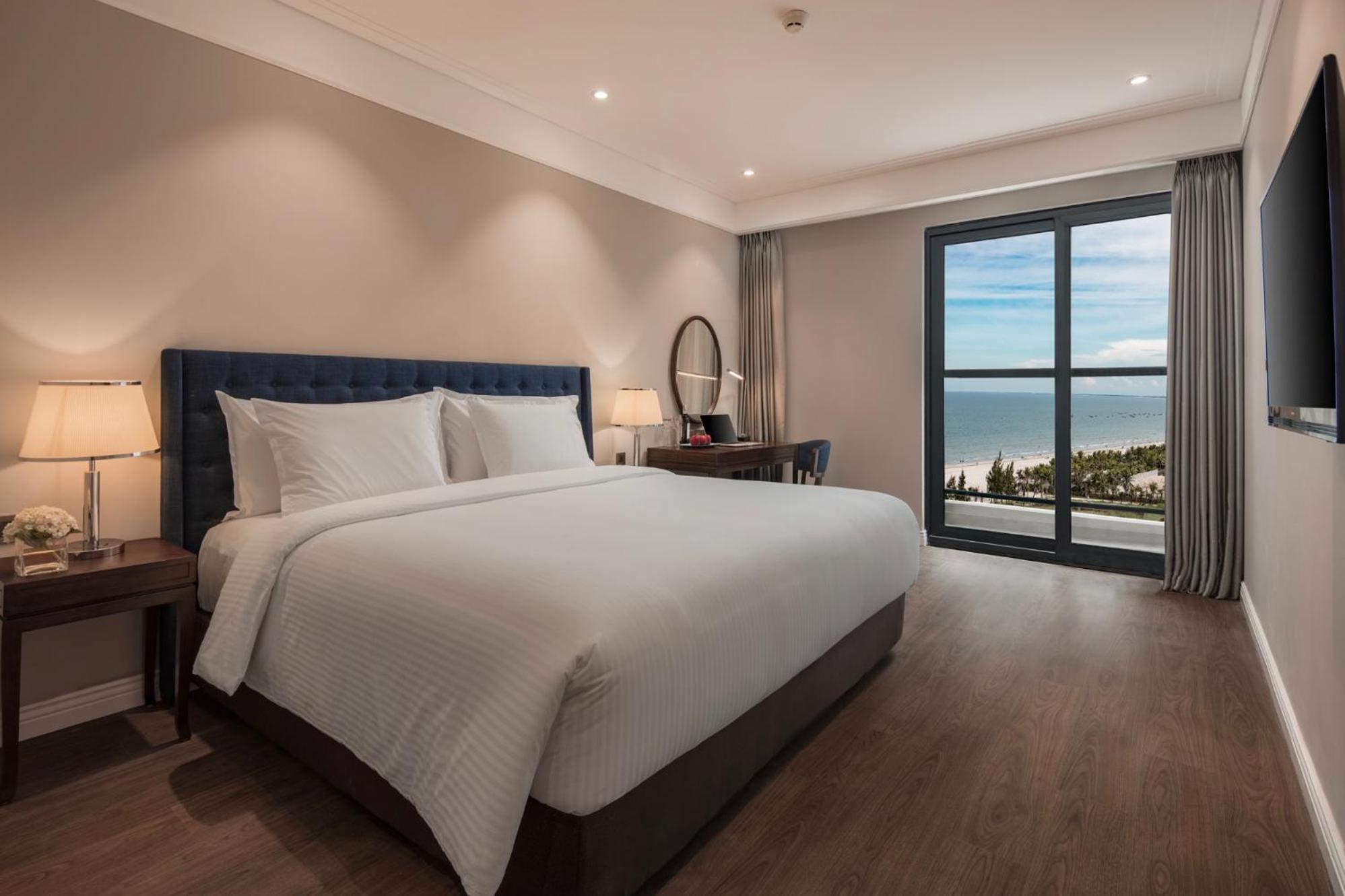 Luxury Beach Condo 5-Star, Rooftop Pool Дананг Экстерьер фото