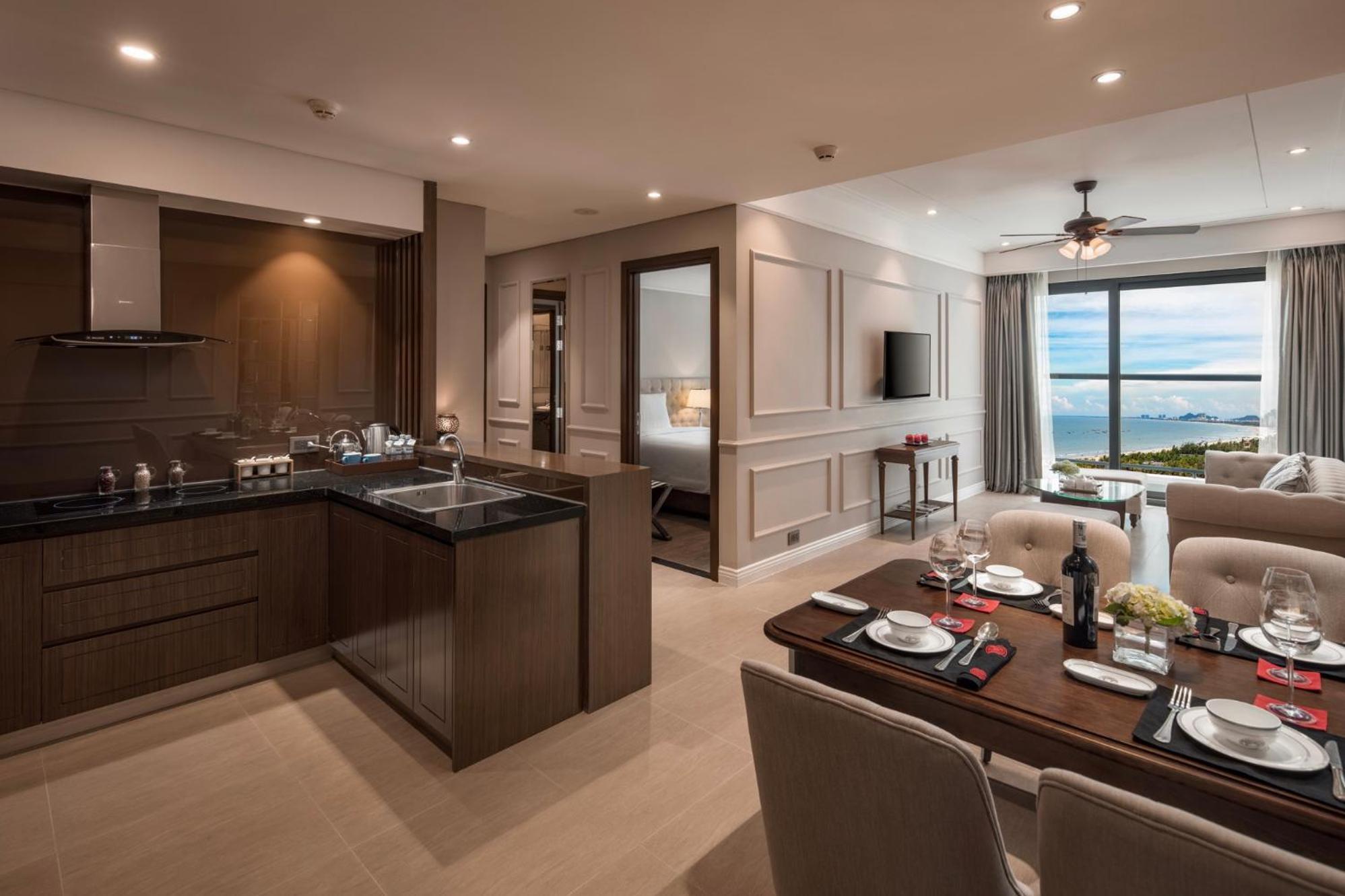 Luxury Beach Condo 5-Star, Rooftop Pool Дананг Экстерьер фото