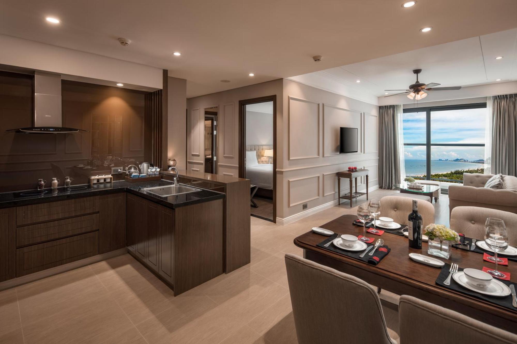 Luxury Beach Condo 5-Star, Rooftop Pool Дананг Экстерьер фото